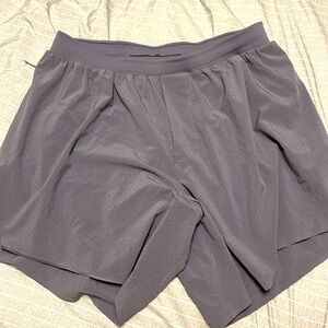 LuLu lemon athletic shorts MEN- Med (30). like new condition